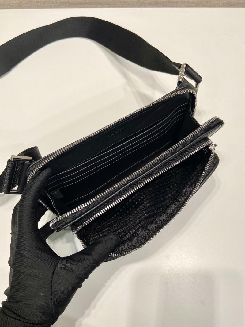 Pra*a waist chest packs